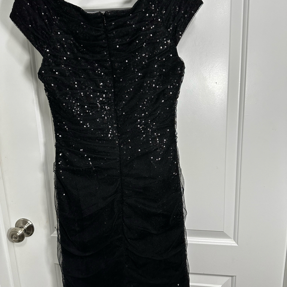 Ralph Lauren Evening Dress Black Sequin and Tulle Size 4 - Picture 3 of 6